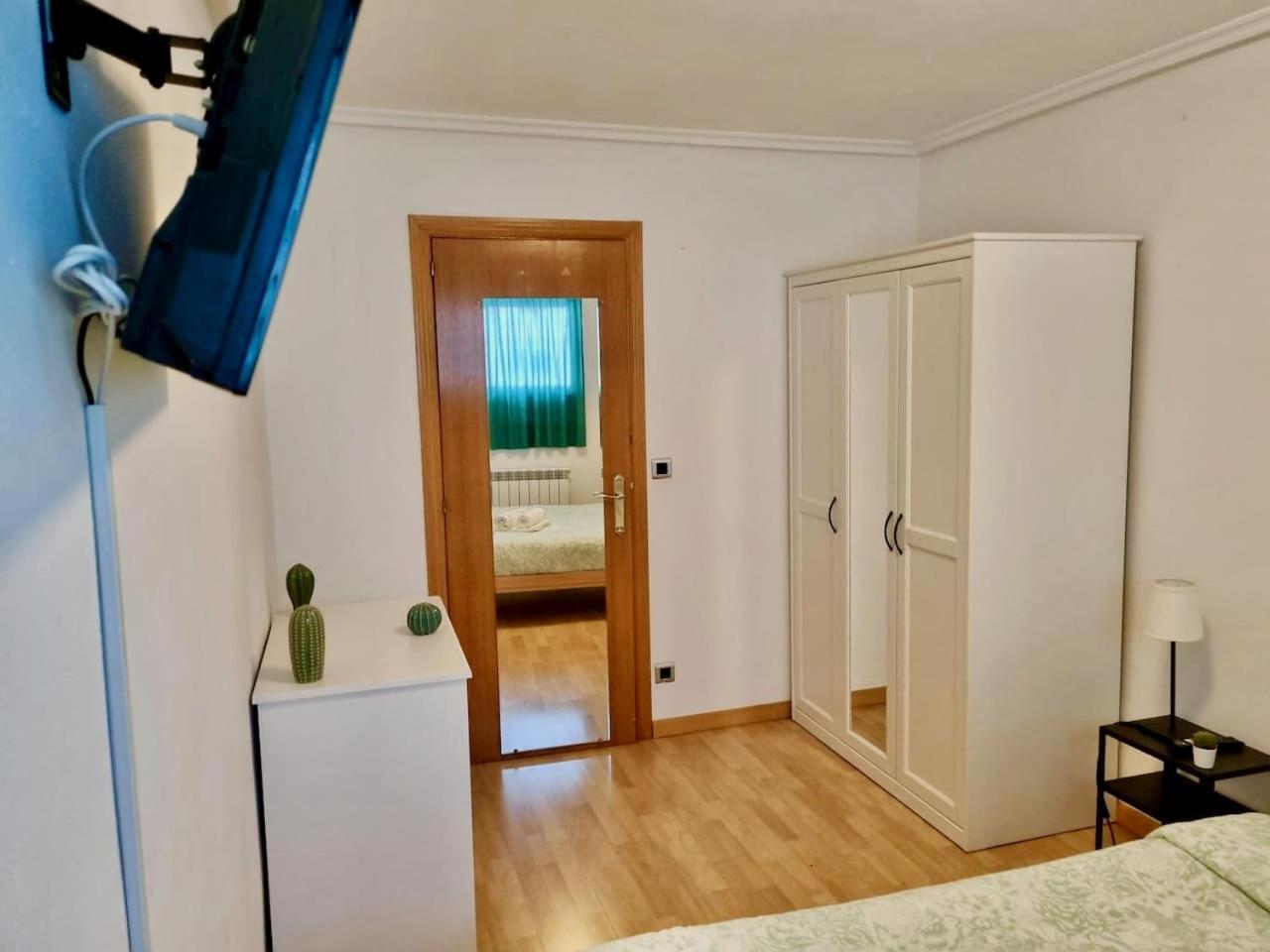 Apartamento Daniel Zaragoza Kültér fotó